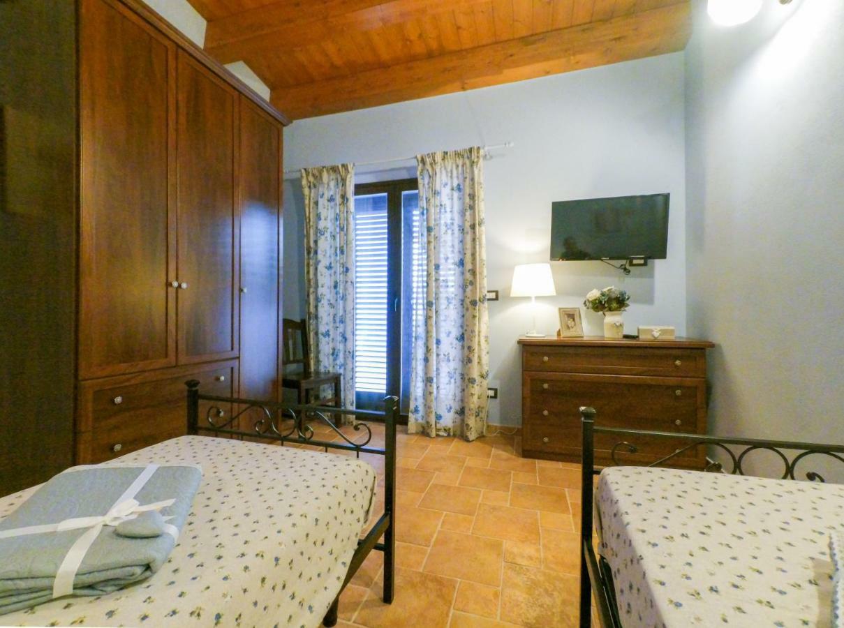Le Perle Azzurre Vila Fontane Bianche Exterior foto
